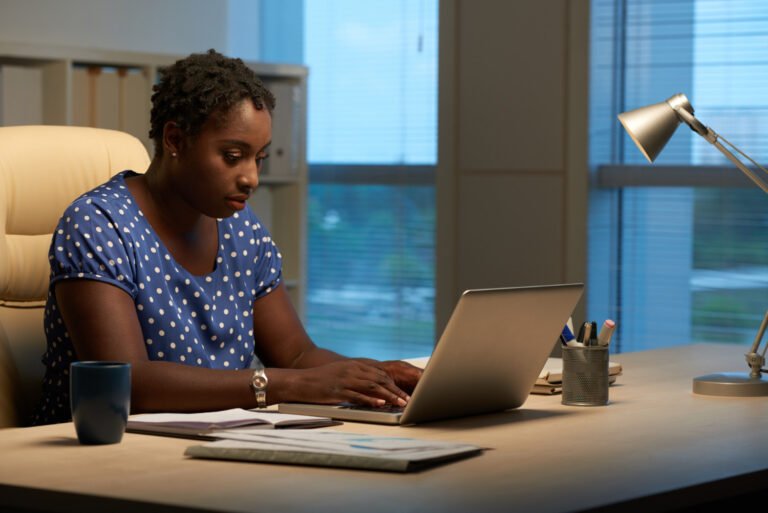 Best Freelance Jobs for Beginners: Easy Ways to Start With No Experience